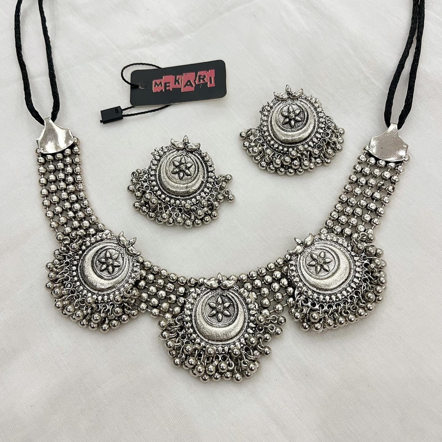 Silver Chand Necklace Set